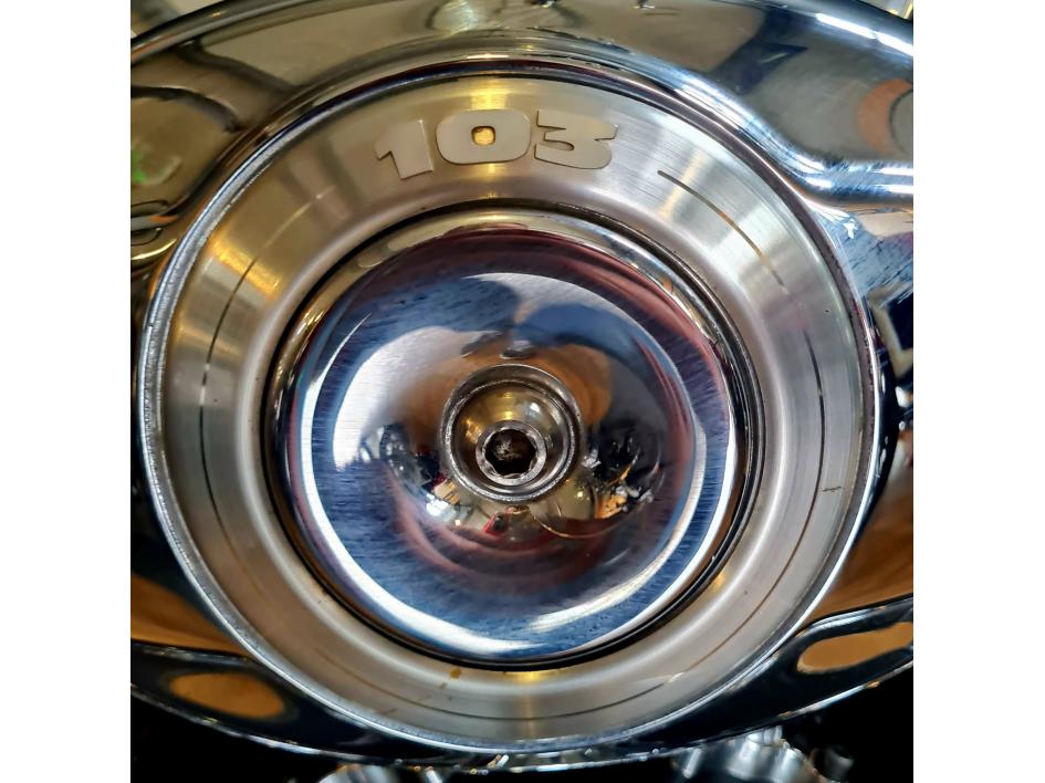 HARLEY-DAVIDSON TOURING ROAD KING 1690 CLASSIC