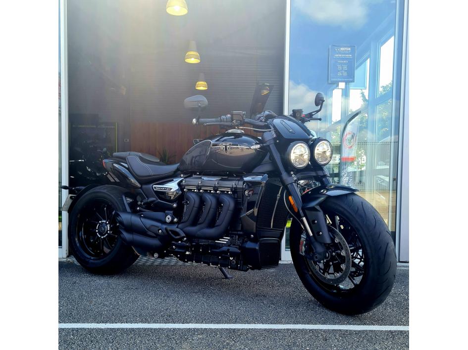 TRIUMPH ROCKET 3 R STORM