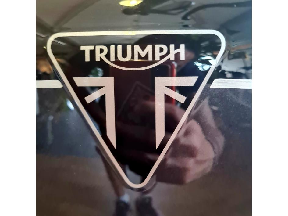 TRIUMPH ROCKET 3 R STORM
