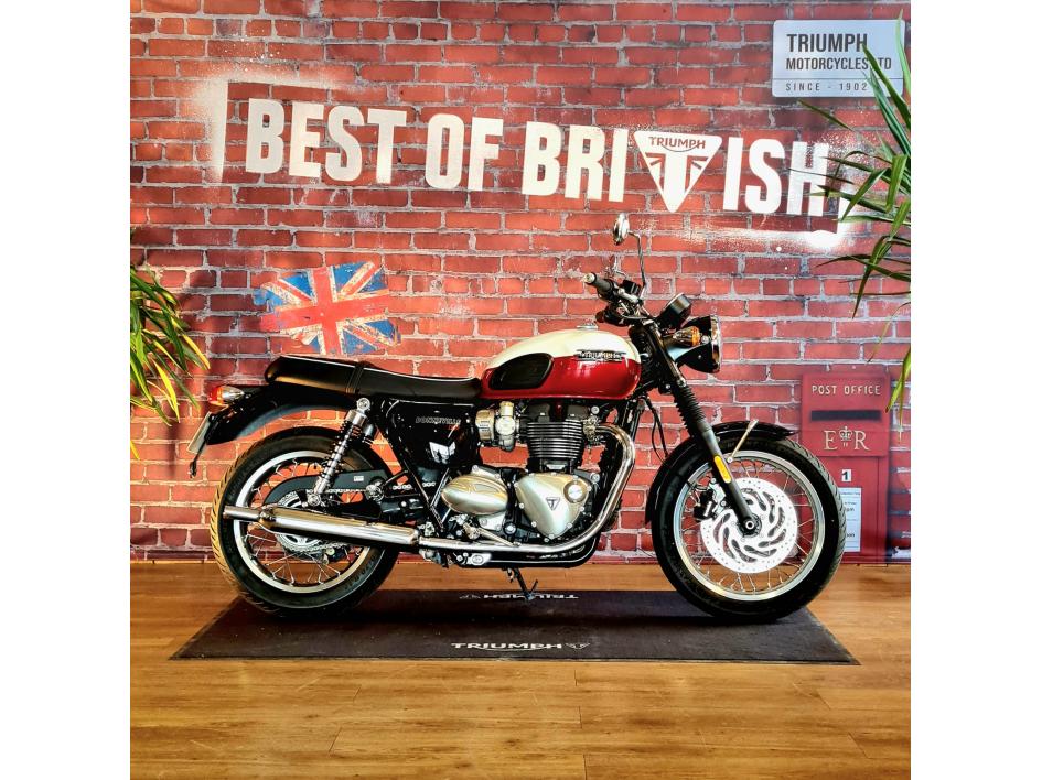 TRIUMPH BONNEVILLE T120
