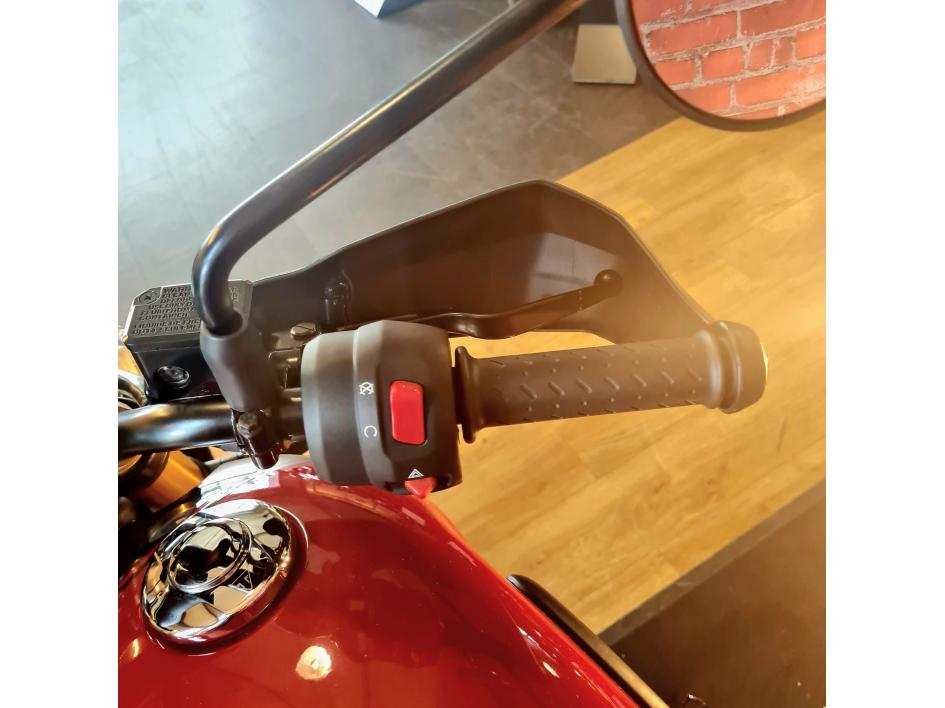 TRIUMPH Scrambler 400 X