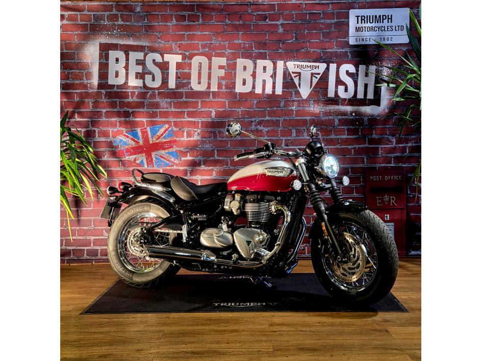 TRIUMPH BONNEVILLE SPEEDMASTER 1200