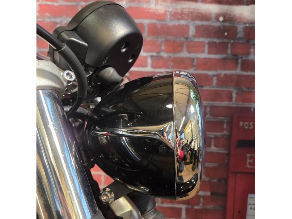 TRIUMPH BONNEVILLE SPEEDMASTER 1200