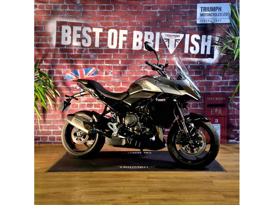 TRIUMPH TIGER SPORT 800