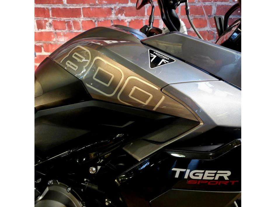 TRIUMPH TIGER SPORT 800