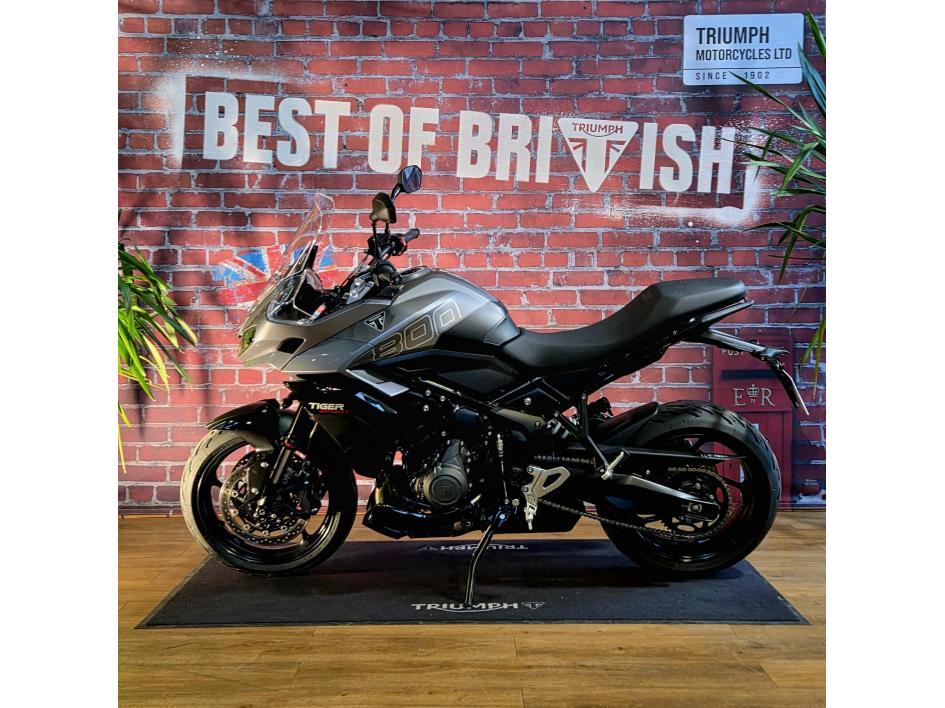 TRIUMPH TIGER SPORT 800