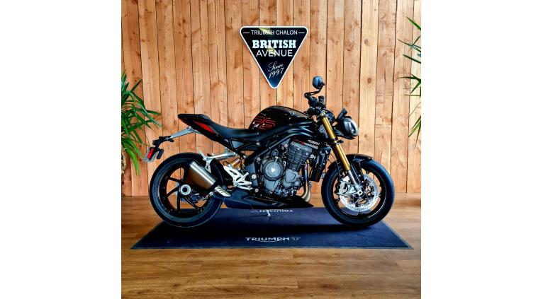 TRIUMPH SPEED TRIPLE 1200 RS