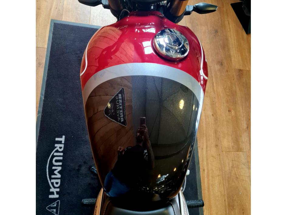 TRIUMPH SPEED 400