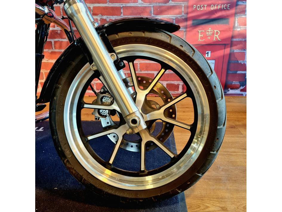 HARLEY-DAVIDSON SPORTSTER SUPERLOW 1200