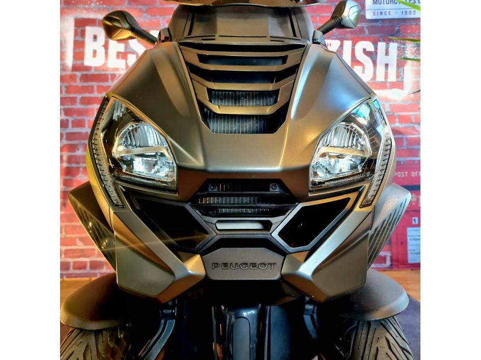 PEUGEOT METROPOLIS 400 GT