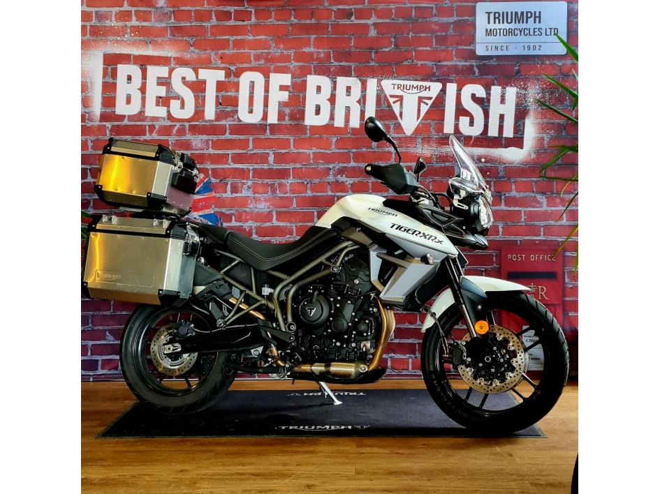 TRIUMPH TIGER 800 XRX