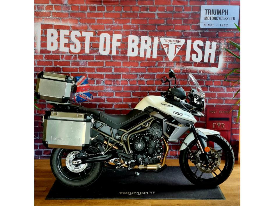 TRIUMPH TIGER 800 XRX