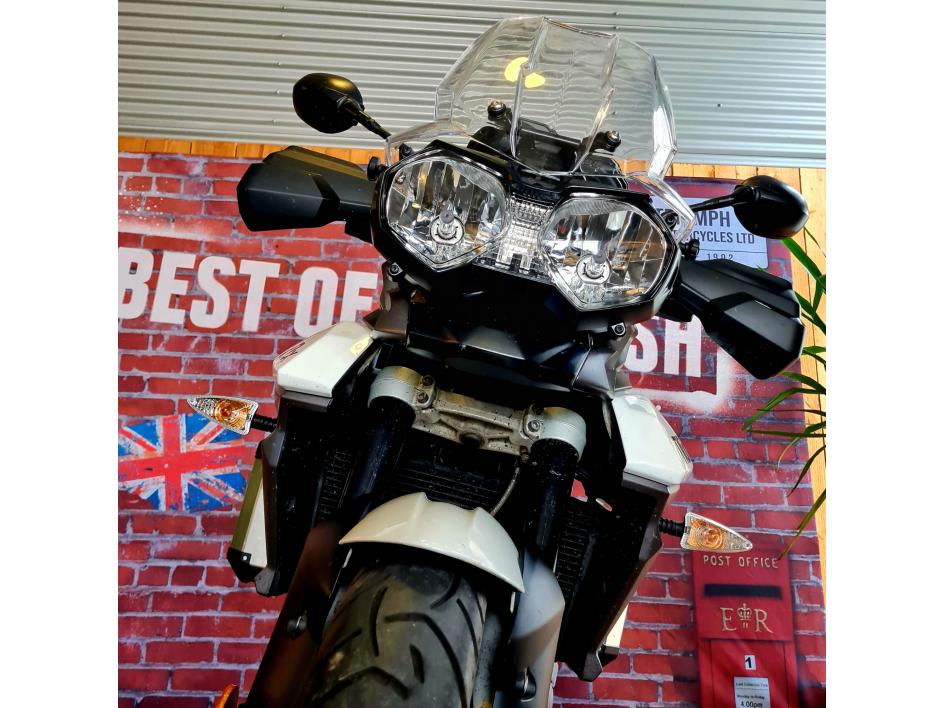 TRIUMPH TIGER 800 XRX
