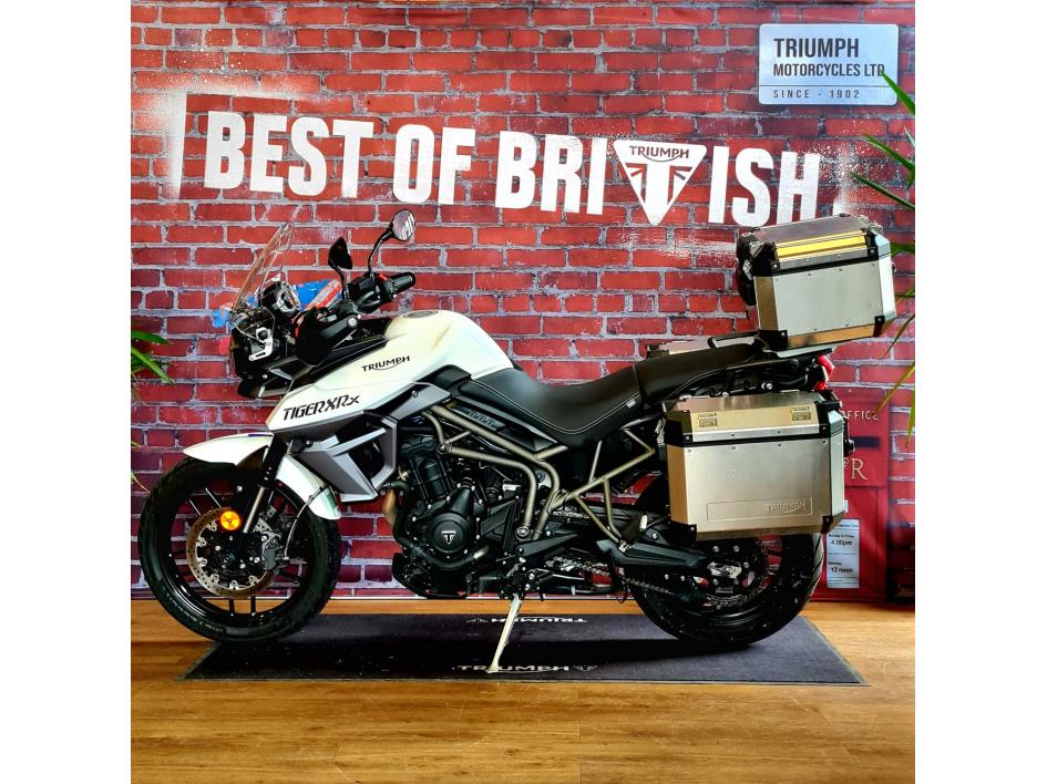 TRIUMPH TIGER 800 XRX