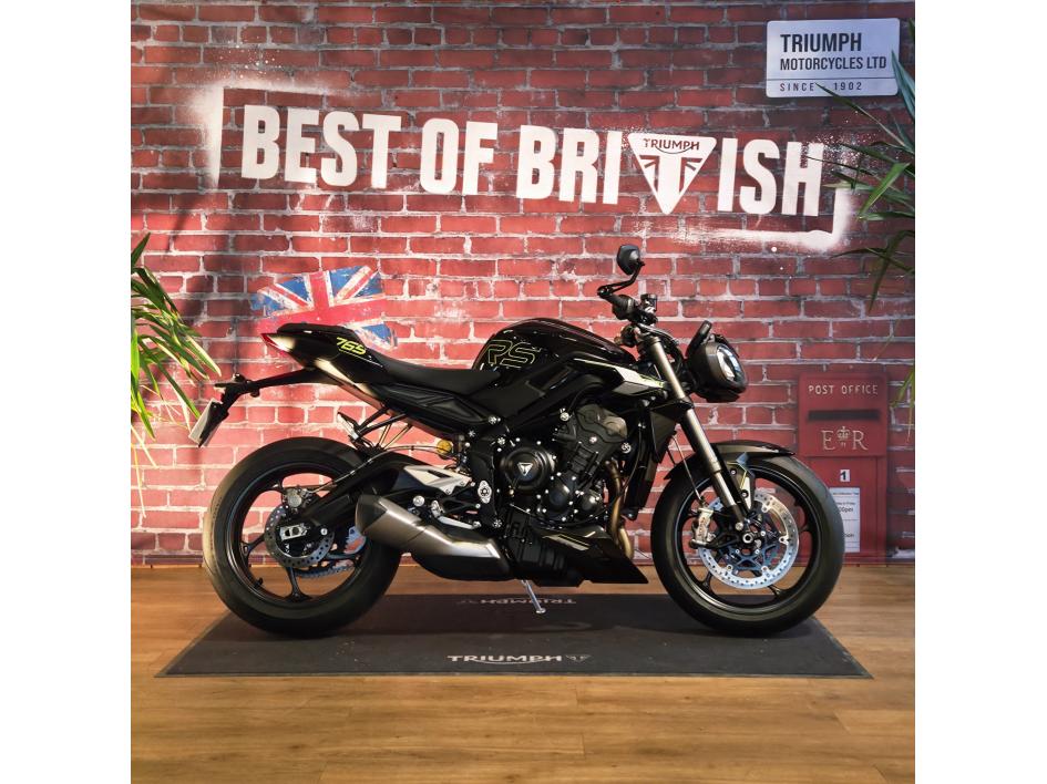 TRIUMPH STREET TRIPLE 765 RS
