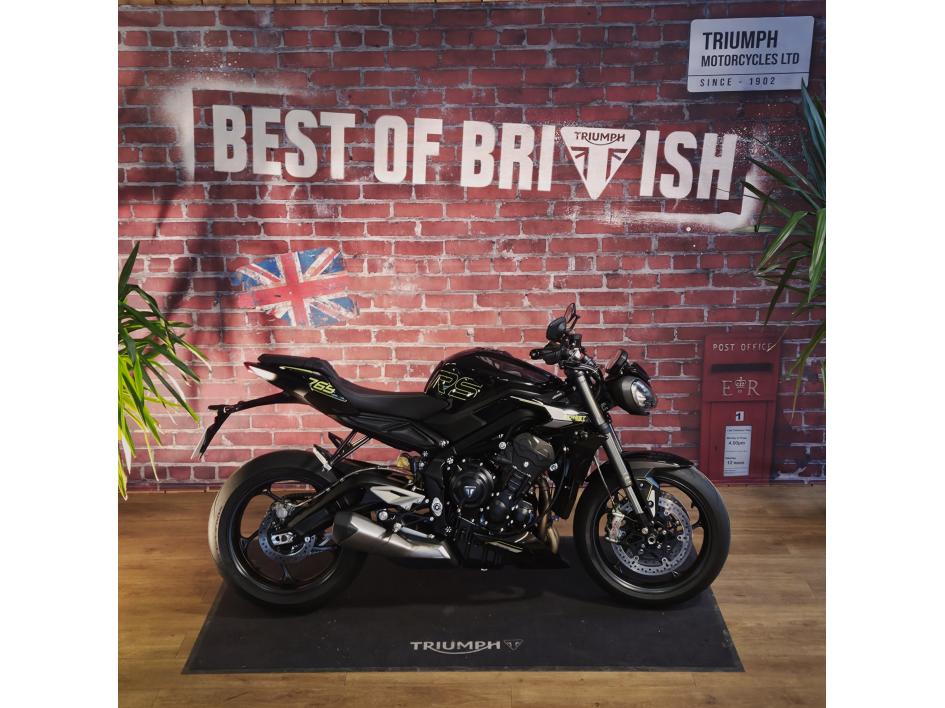 TRIUMPH STREET TRIPLE 765 RS