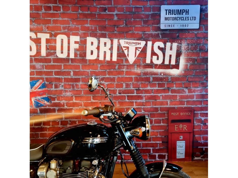 TRIUMPH BONNEVILLE T120