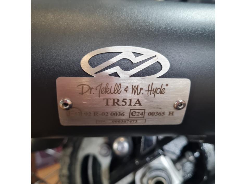 TRIUMPH THRUXTON 1200 RS