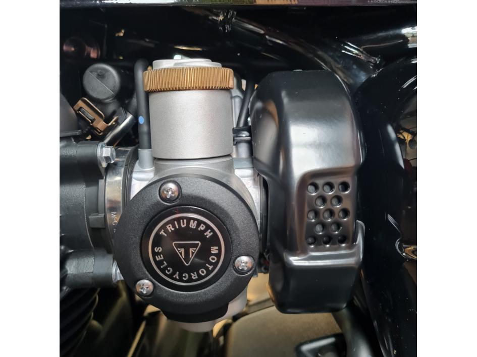 TRIUMPH THRUXTON 1200 RS