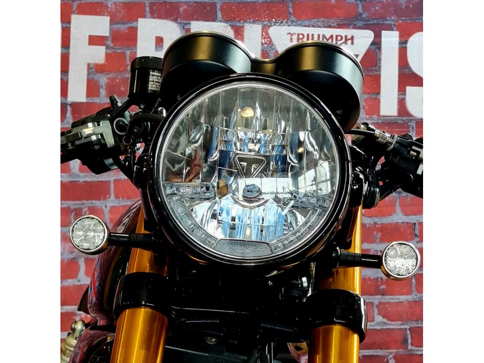 TRIUMPH THRUXTON 1200 RS